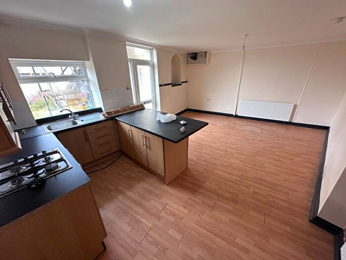 1 Bedroom Flat To Rent In Broad Street, Blaenavon, Pontypool, NP4