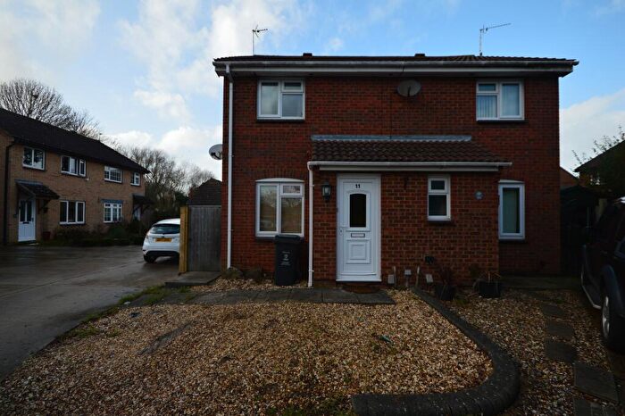2 Bedroom Terraced House To Rent In Lapwing Close, Covingham, SN3