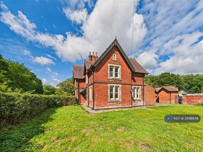 3 Bedroom Semi-Detached House To Rent In Shepherds Lodge, Thoresby, Newark, NG22