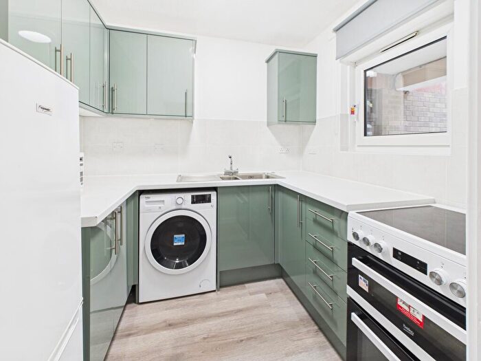 1 Bedroom Apartment To Rent In Beaulands Close Cambridge, CB4