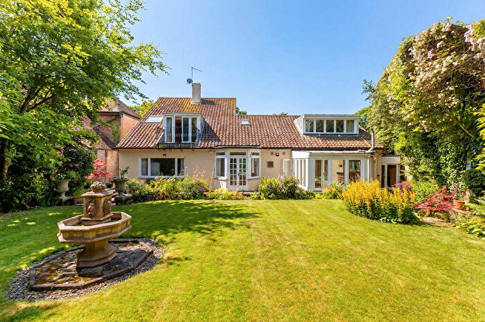 3 Bedroom Detached House For Sale In Jesmond Park West, Newcastle Upon Tyne, NE7