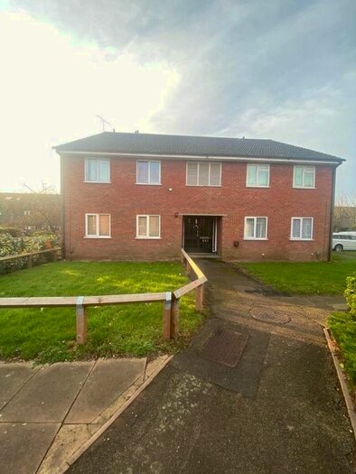 1 Bedroom Flat To Rent In Galloway Close, Broxbourne EN10