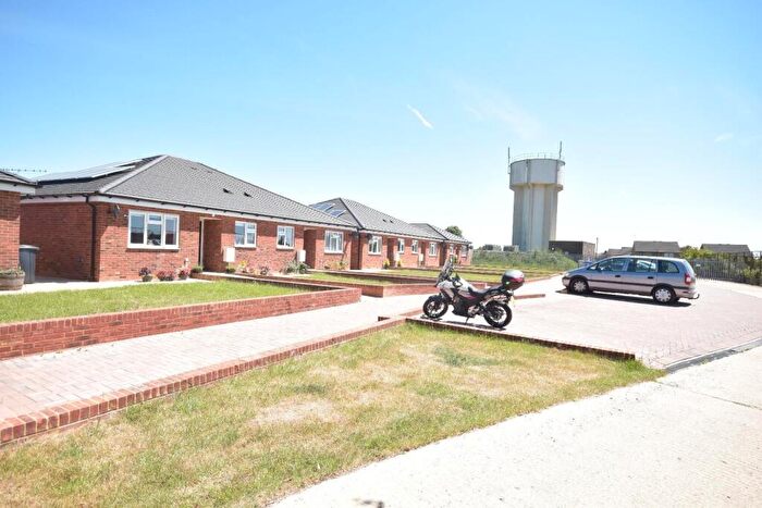 2 Bedroom Semi-Detached Bungalow To Rent In Bridge Road, Desborough, Kettering, NN14