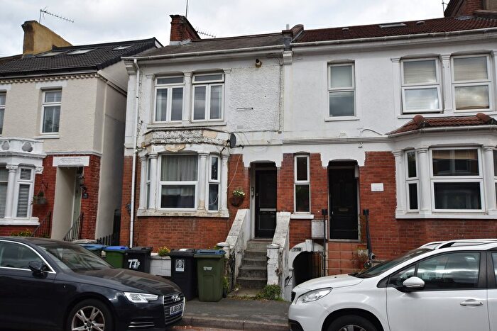 1 Bedroom Flat To Rent In Gladstone Road, Watford, WD17