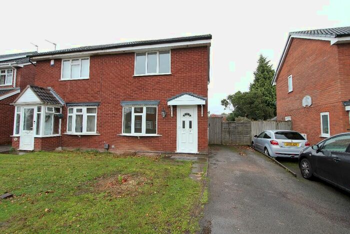 2 Bedroom Semi-Detached House To Rent In Huddlestone Close, Featherstone, Wolverhampton, WV10