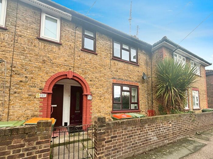 2 Bedroom Terraced House To Rent In Garvary Road, London, E16