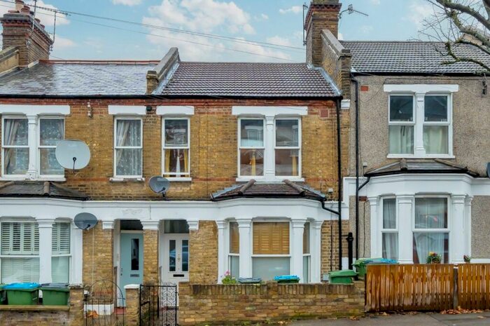 1 Bedroom Flat To Rent In Dallin Road London, SE18