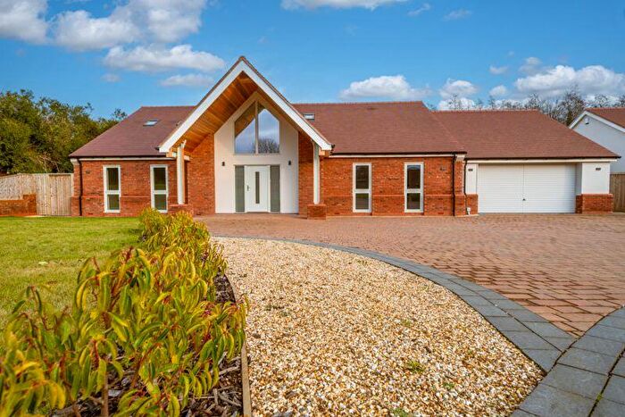 3 Bedroom Bungalow For Sale In The Windsor, Manor Gardens, Hackmans Gate, DY9