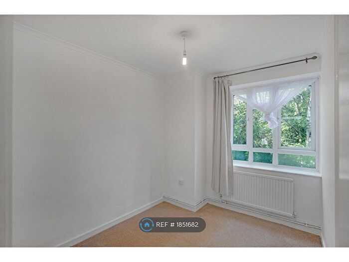 4 Bedroom Flat To Rent In Pickering House, London, N4