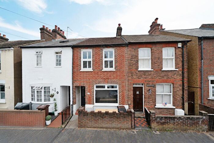 3 Bedroom Property For Sale In Heath Road, St. Albans, AL1