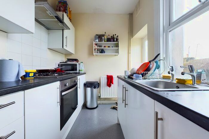 3 Bedroom Maisonette To Rent In Grove Street, Brighton, BN2