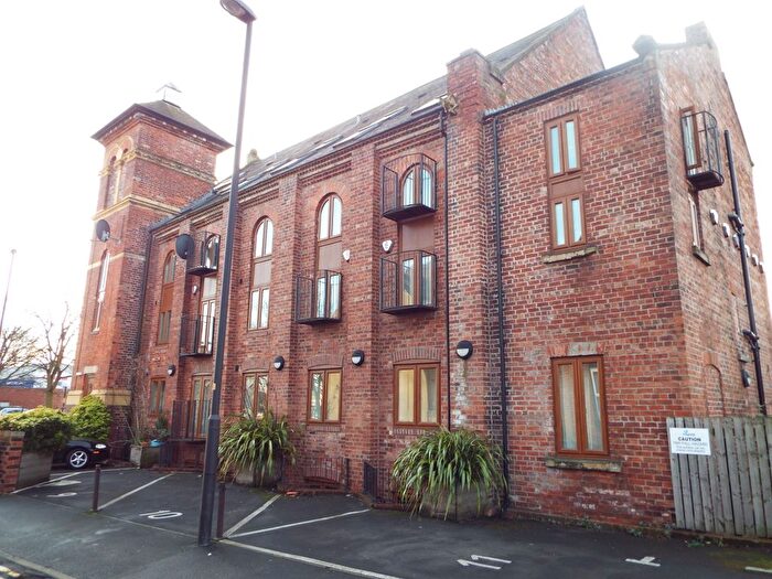 2 Bedroom Property To Rent In Grove Road, Wakefield, WF1