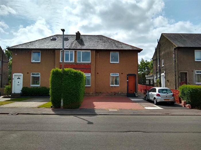 3 Bedroom Flat To Rent In Carrick Knowe Road, Edinburgh, EH12