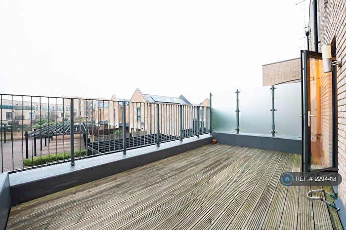 4 Bedroom Terraced House To Rent In Whittle Avenue, Trumpington, Cambridge, CB2