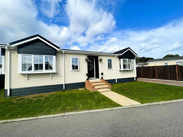 2 Bedroom Property For Sale In Hill Corner Farm Park, Sandy Lane, Farnborough, Hampshire, GU14