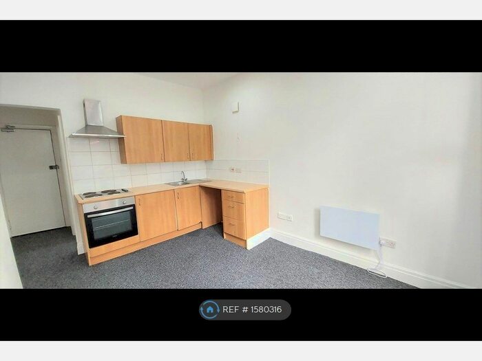 Studio To Rent In Douglas Street, Salford, M7