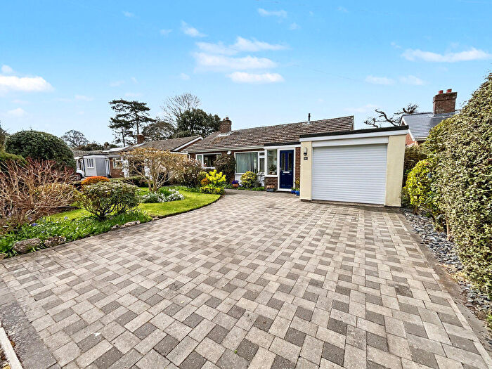 3 Bedroom Bungalow For Sale In Highcliffe, BH23