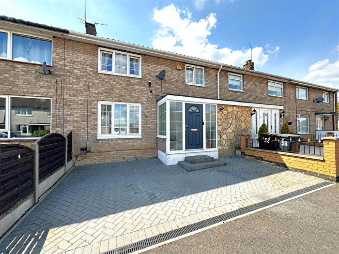 3 Bedroom Terraced House For Sale In Mantlefield Road, Corby, NN18