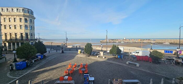 3 Bedroom Apartment To Rent In The Parade, Margate, CT9