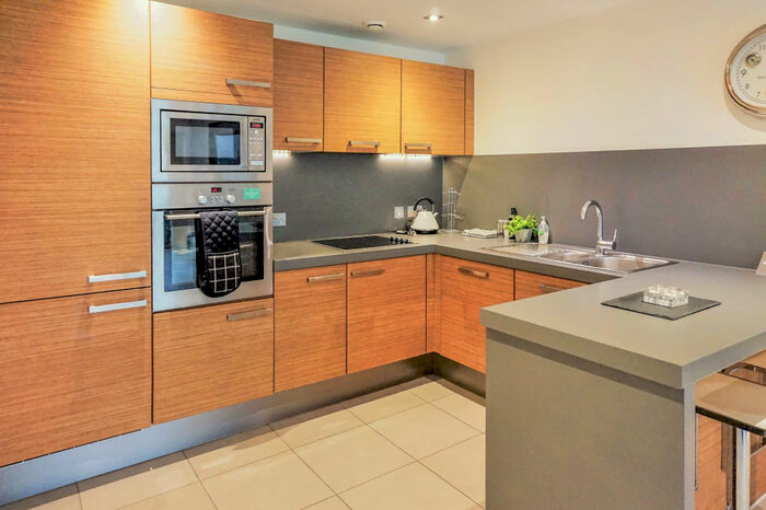 2 Bedroom Apartment To Rent In Britton House, Green Quarter, M4