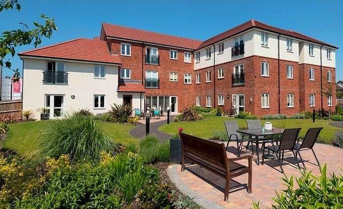 2 Bedroom Flat For Sale In Charlotte Court, A Mill Road, Southport, PR8