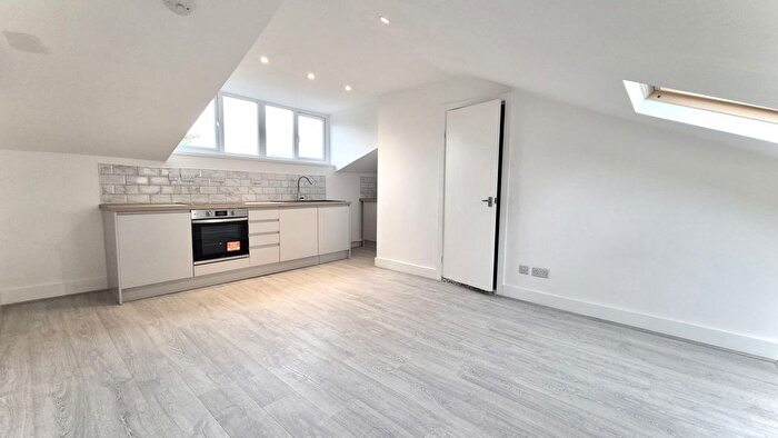 1 Bedroom Studio To Rent In Seven Sisters Road, London, N7