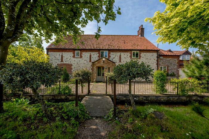 5 Bedroom Detached House For Sale In Fakenham Road, South Creake, Fakenham, NR21