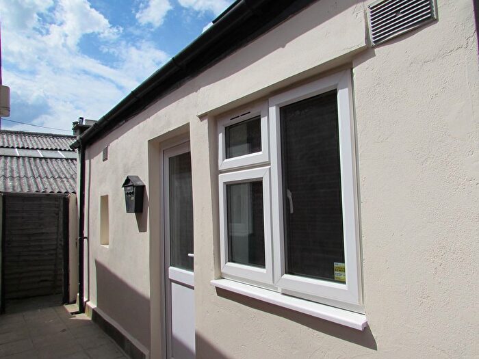 Studio To Rent In Stafford Road, Wallington, SM6