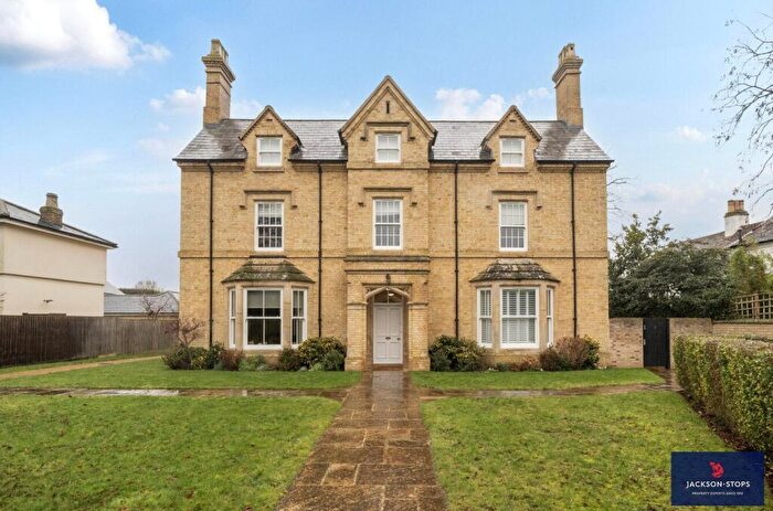 2 Bedroom Apartment To Rent In Ampthill Road, Silsoe, Bedford, Bedfordshire, MK45