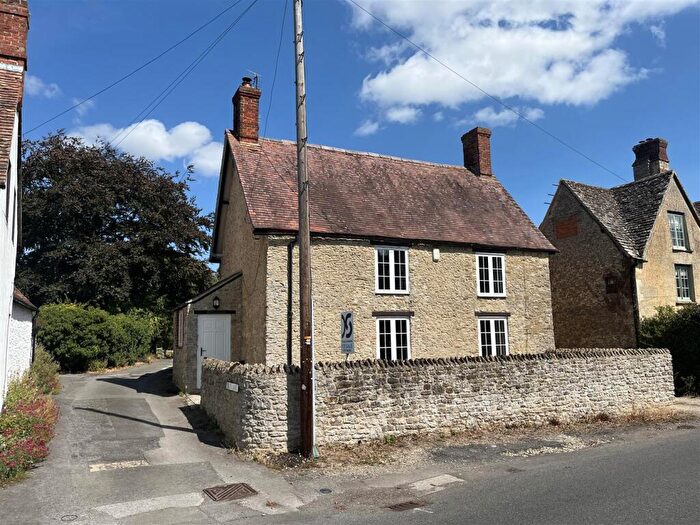 4 Bedroom House For Sale In High Street, Stanford In The Vale, Oxfordshire, SN7