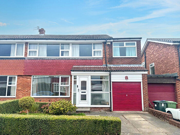 5 Bedroom Semi-Detached House For Sale In Catcheside Close, Whickham, Newcastle Upon Tyne, Tyne And Wear, NE16