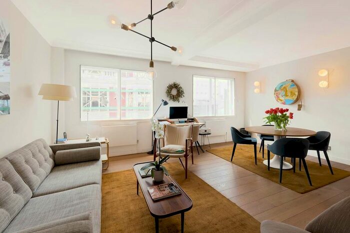 2 Bedroom Flat To Rent In Piccadilly, London, W1J