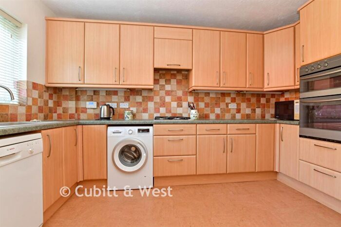 3 Bedroom Terraced House For Sale In Lower Sawley Wood, Banstead, Surrey, SM7