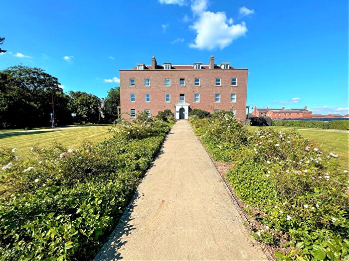 2 Bedroom Flat To Rent In Heritage Way, Gosport, Hampshire, PO12