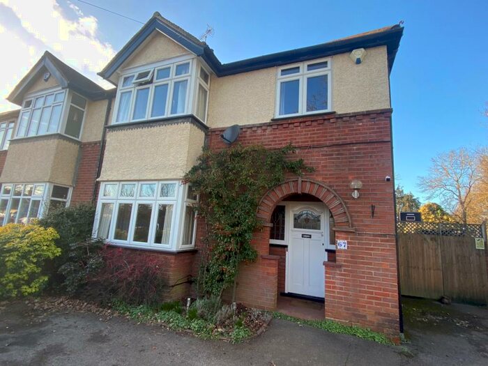 4 Bedroom Semi-Detached House To Rent In Church Road, Earley, Reading, Berkshire, RG6