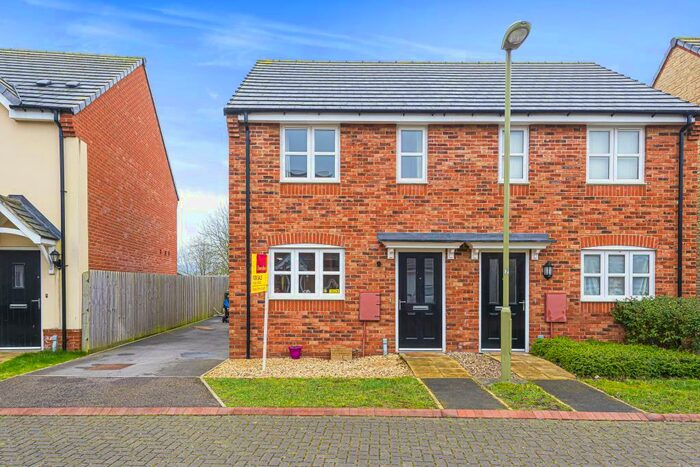 2 Bedroom Semi-Detached House For Sale In Upper Arncott, Bicester, OX25