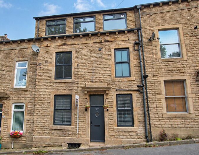 5 Bedroom Terraced House For Sale In Longfield Road, Todmorden, OL14