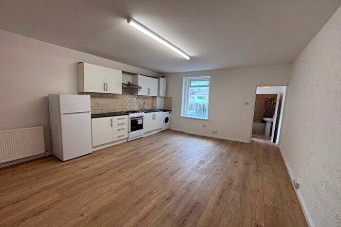 2 Bedroom Flat To Rent In Fishponds Road, Fishponds, Bristol, BS16