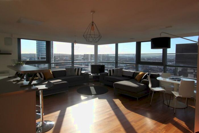 2 Bedroom Flat To Rent In Blue, Little Neville Street, LS1