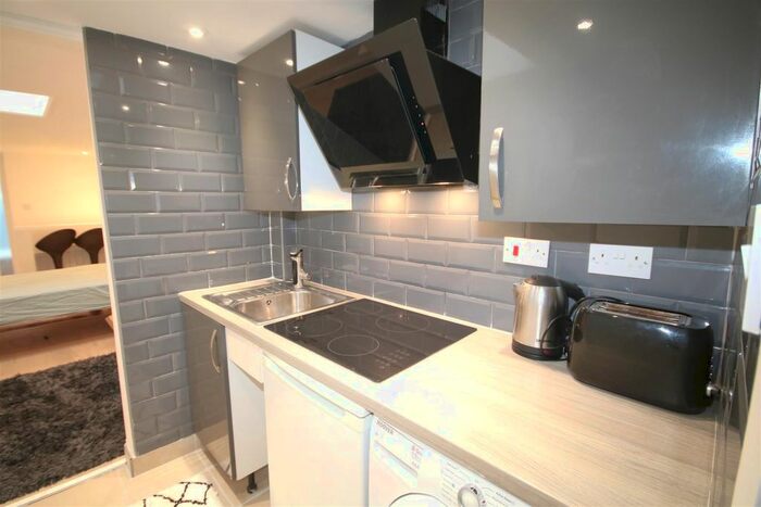 Studio To Rent In Willow Close, Canterbury, CT2