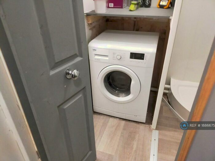 1 Bedroom Flat To Rent In Stoke On Trent, Stoke On Trent, ST6