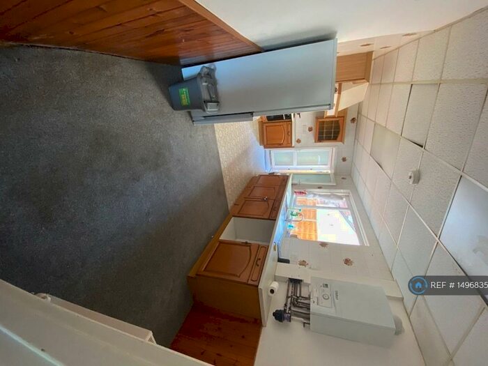 3 Bedroom Terraced House To Rent In Portsmouth, Portsmouth, PO1