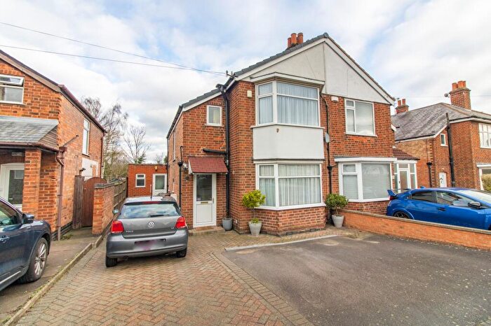 4 Bedroom Semi-Detached House For Sale In Firfield Avenue, Birstall, LE4