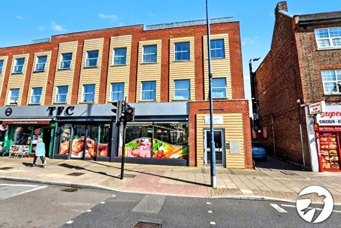 2 Bedroom Flat To Rent In Upper Wickham Lane, Welling, DA16