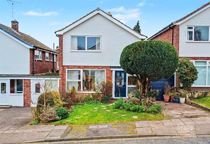 3 Bedroom Link Detached House For Sale In Longleat Crescent, Chilwell, Nottingham, NG9