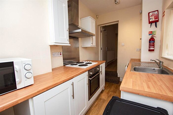 3 Bedroom House To Rent In Gleave Road, Selly Oak, Birmingham, West Midlands, B29