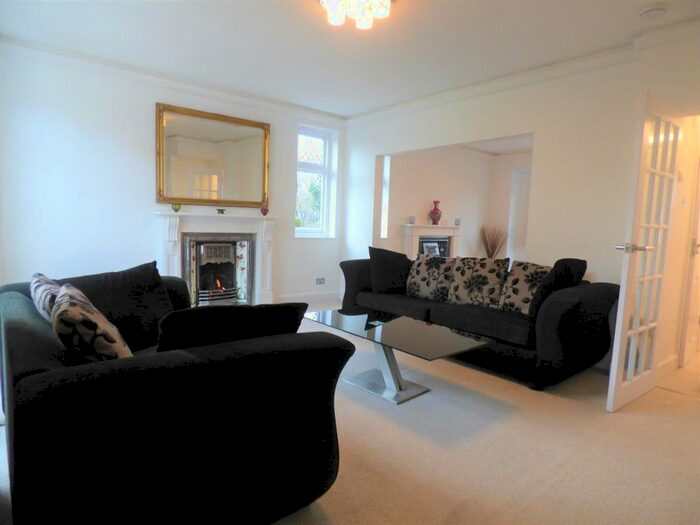 4 Bedroom Terraced House To Rent In Princes Gardens, West Acton, London W3