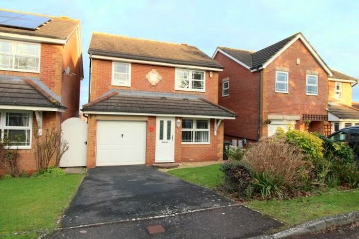 3 Bedroom Detached House To Rent In Furze Close, Bridgwater, TA6