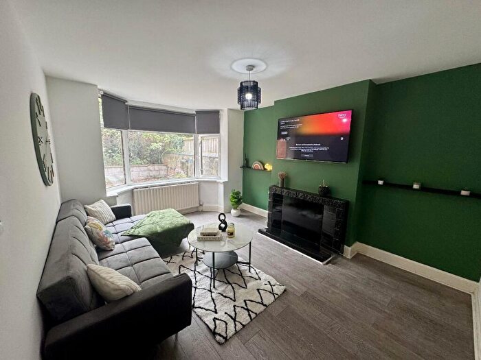 3 Bedroom House To Rent In Welby Avenue (), Lenton, Nottingham, Nottinghamshire, NG7