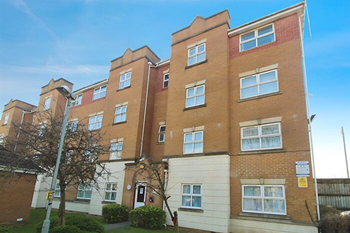 1 Bedroom Flat To Rent In Pickfords Gardens, Slough, SL1